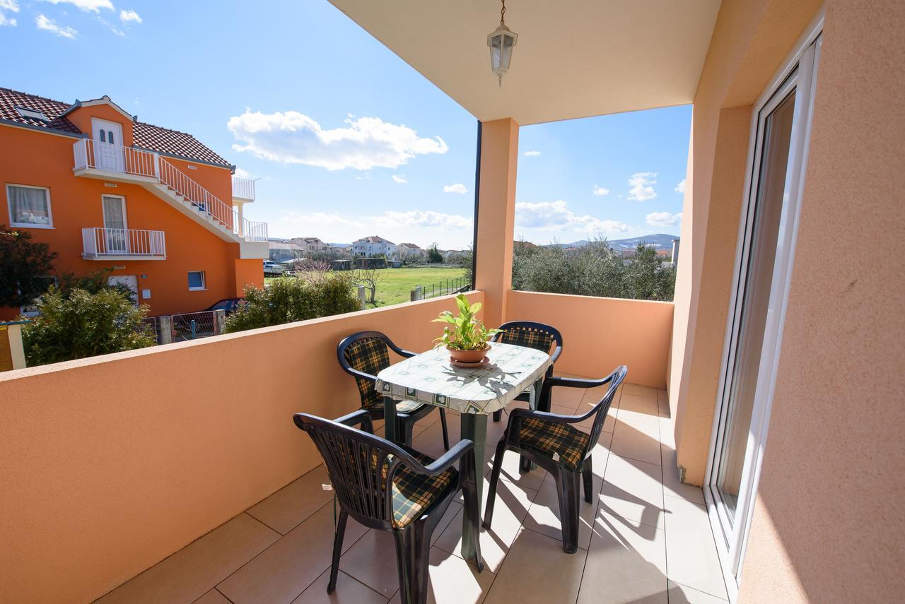 Apartment Drmic Kastela Exterior photo