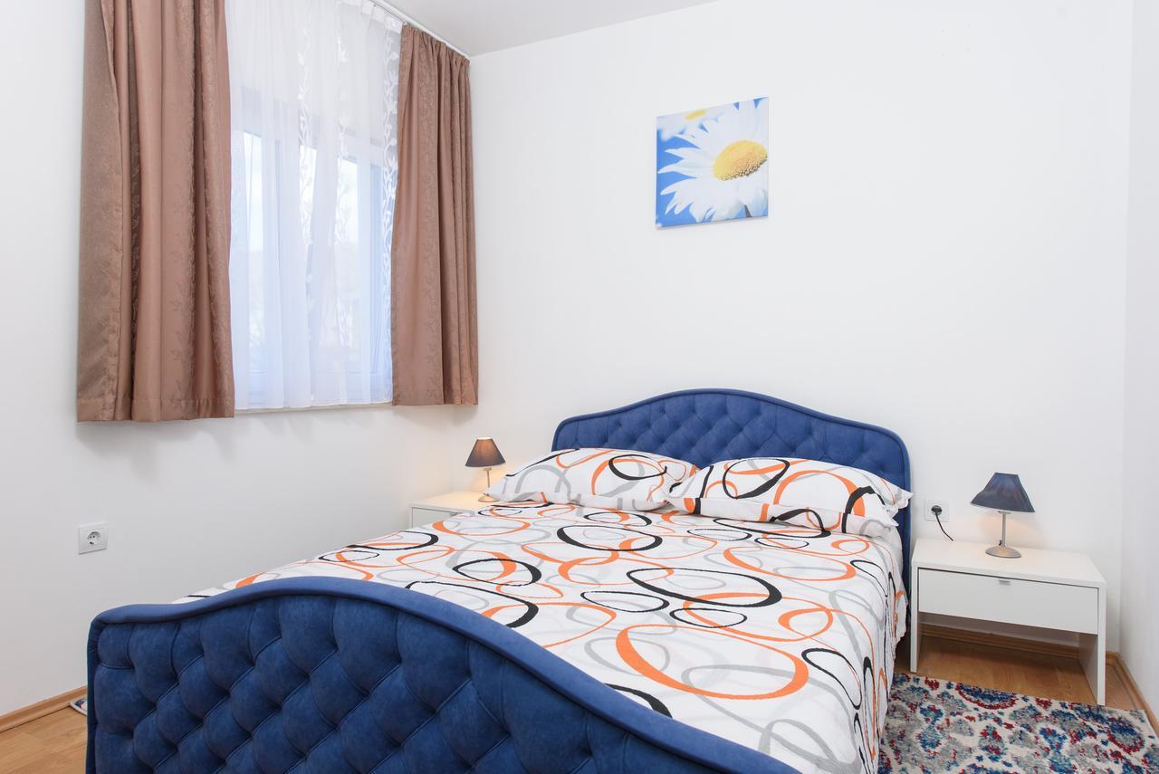 Apartment Drmic Kastela Exterior photo