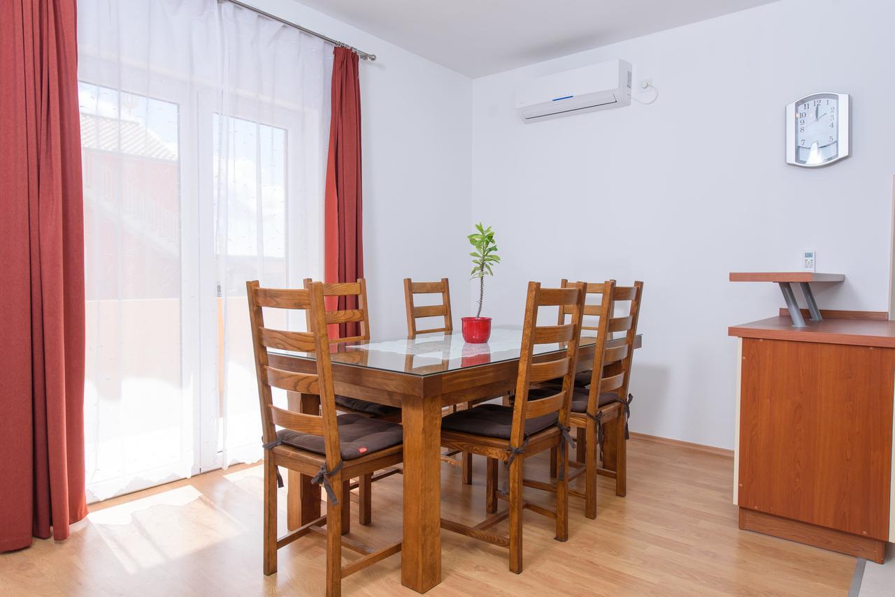 Apartment Drmic Kastela Exterior photo