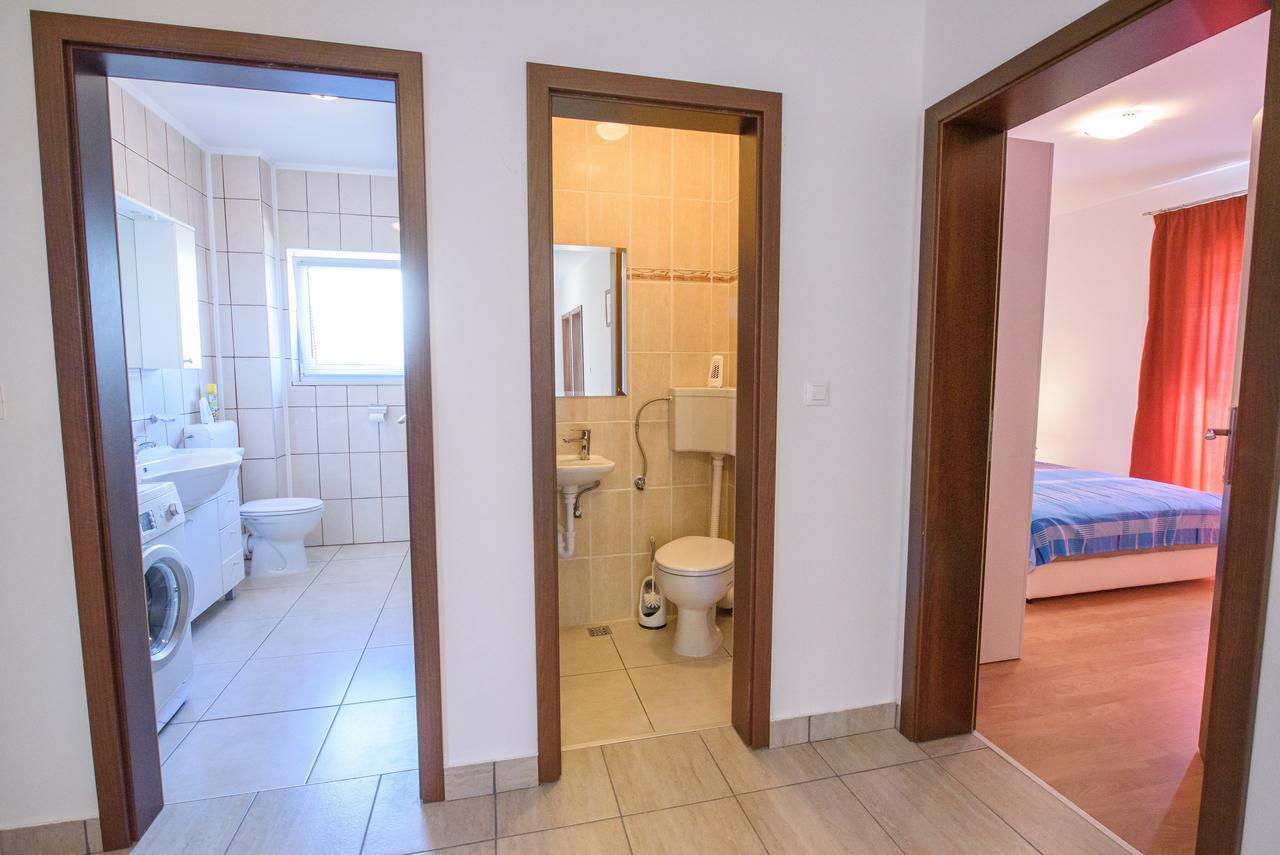 Apartment Drmic Kastela Exterior photo