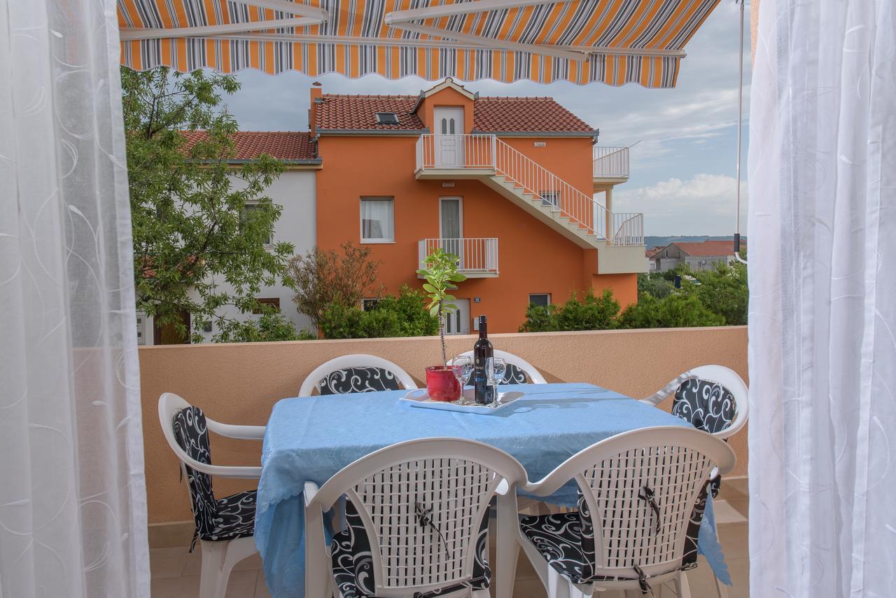 Apartment Drmic Kastela Exterior photo